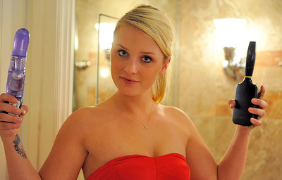 Whitney in Whitney plays with her brush from FTV Girls